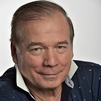 Павлінов200